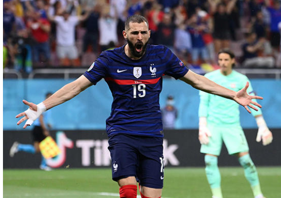 شكوك حول جاهزية بنزيما لكأس العالم