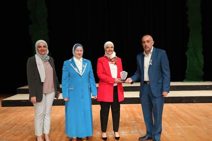 حملة توعوية حول سرطان الثدي في جامعة العلوم التطبيقية الخاصة