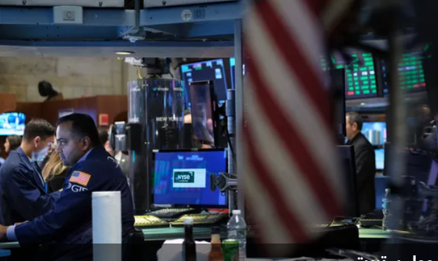 تباين توقعات البنوك حول الركود والفائدة وقاع السوق