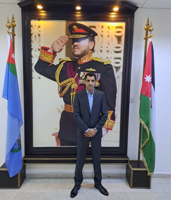 محمد العدوان يُهنئ ابنه الملازم  عدي بالإرادة الملكية السامية
