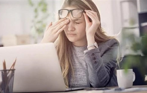 نصائح تساعد على راحة العينين أثناء المذاكرة والاختبارات