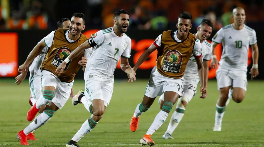 محرز يتخلص مع عقدة السيتي مع منتخب الجزائر