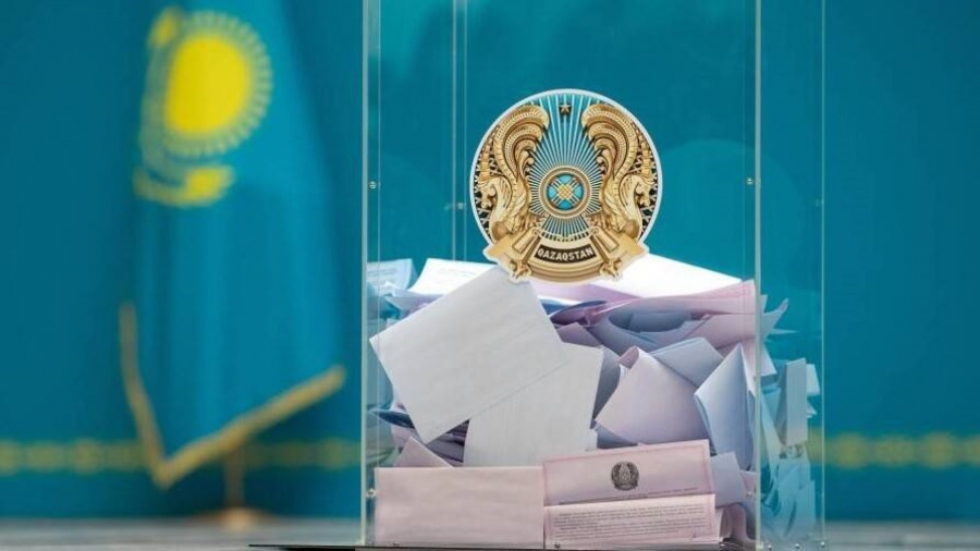 فتح مراكز الاقتراع للانتخابات الرئاسية في كازاخستان