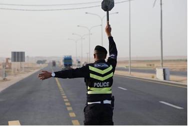 تصادم صهريج محمل بالفوسفوريك ومركبة شحن بوادي اليتم
