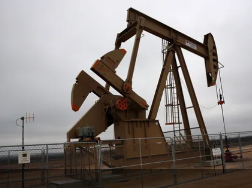 مخاوف الطلب الصيني تهبط بأسعار النفط لثالث أسبوع على التوالي