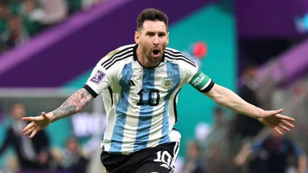هل سيتعاقد ميسي مع ناد جديد بعد المونديال؟