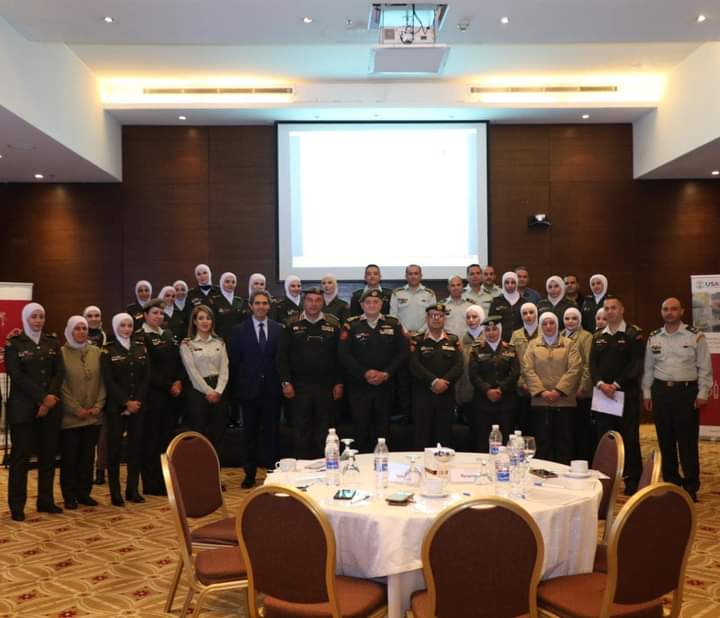 مدير عام الخدمات الطبية الملكية يفتتح ورشة تدريبية اقامتها شعبة السيطرة على العدوى_صور