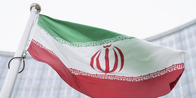 إيران تستدعي السفير الفرنسي لديها