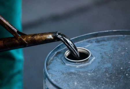 ارتفاع أسعار النفط في المعاملات الآسيوية المبكرة