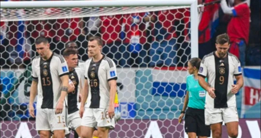 منتخب ألمانيا يصل برلين بعد الإقصاء المذل من كأس العالم 2022