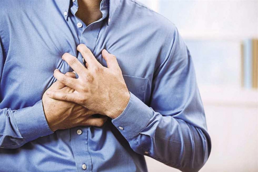 علامة تظهر قبل أيام من حدوث النوبة القلبية احذرها