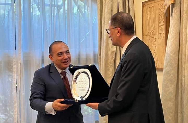 السفير المصري لدى كينيا يستقبل وفداً من شركات القطاع الخاص المصري_صور