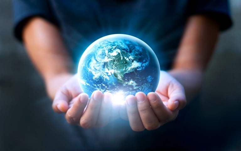 6 أحداث شغلت العالم عام 2022