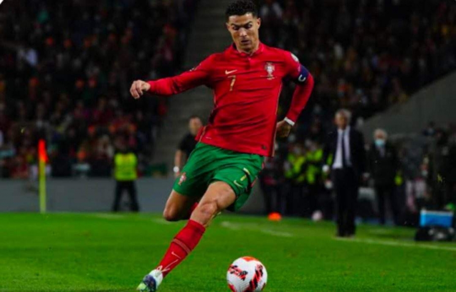 رونالدو على مقاعد البدلاء في تشكيل البرتغال لمواجهة سويسرا