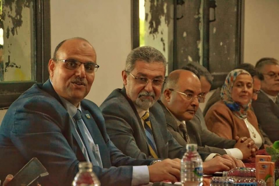 انتهاء الانتخابات الطلابية بجامعة الإسكندرية وفوز الطالب عمر عفيفي برئاسة إتحاد طلاب الجامعة....صور