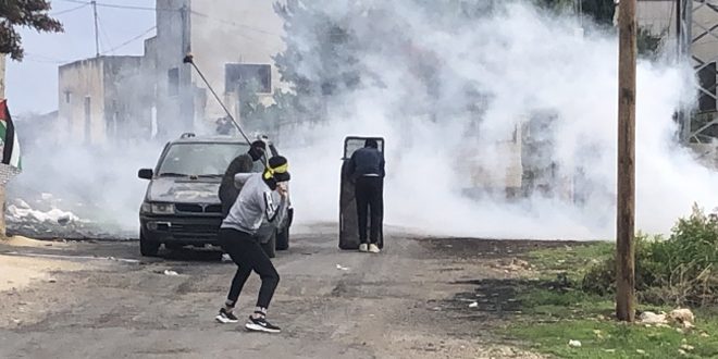 إصابة  فلسطينيين جراء اعتداء قوات الاحتلال على مظاهرة كفر قدوم