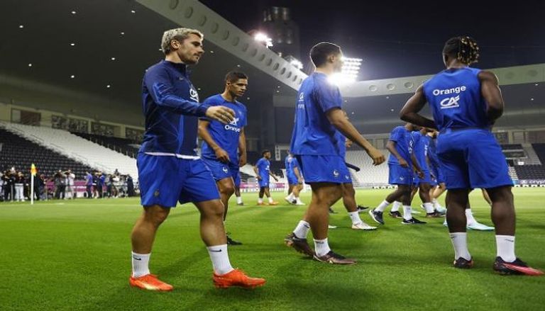 إصابات وغيابات.. 6 لاعبين يثيرون مخاوف فرنسا قبل مباراة المغرب