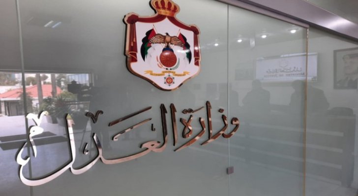 بن طريف يُهنئ  ابن عمه  المحامي حسين بأداءه القسم القانوني
