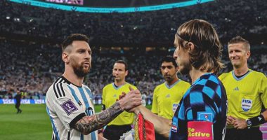 الأرجنتين ضد كرواتيا.. تحية خاصة بين ميسي ومودريتش في المباراة