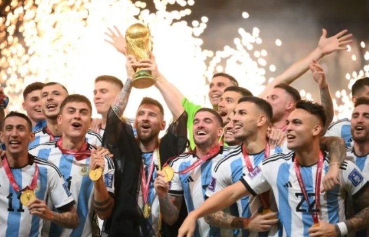 مسيرة ميسي بالأرقام.. تعرف عليها؟