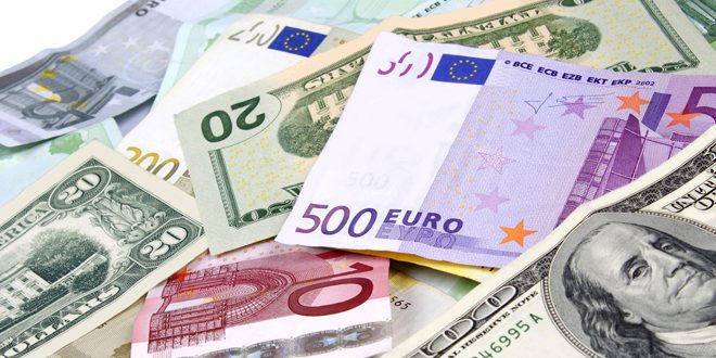 انخفاض الدولار مقابل عملات رئيسية