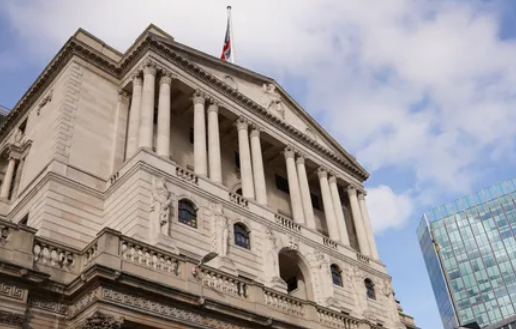 الاقتصاد البريطاني ينكمش 0.3 بالمئة في الربع الثالث