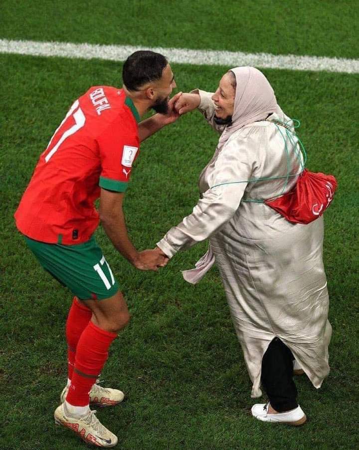 ما حقيقة وفاة والدة سفيان بوفال لاعب المغرب في كأس العالم 2022