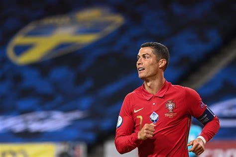 النصر السعودي يتعاقد رسميا مع رونالدو لمدة موسمين