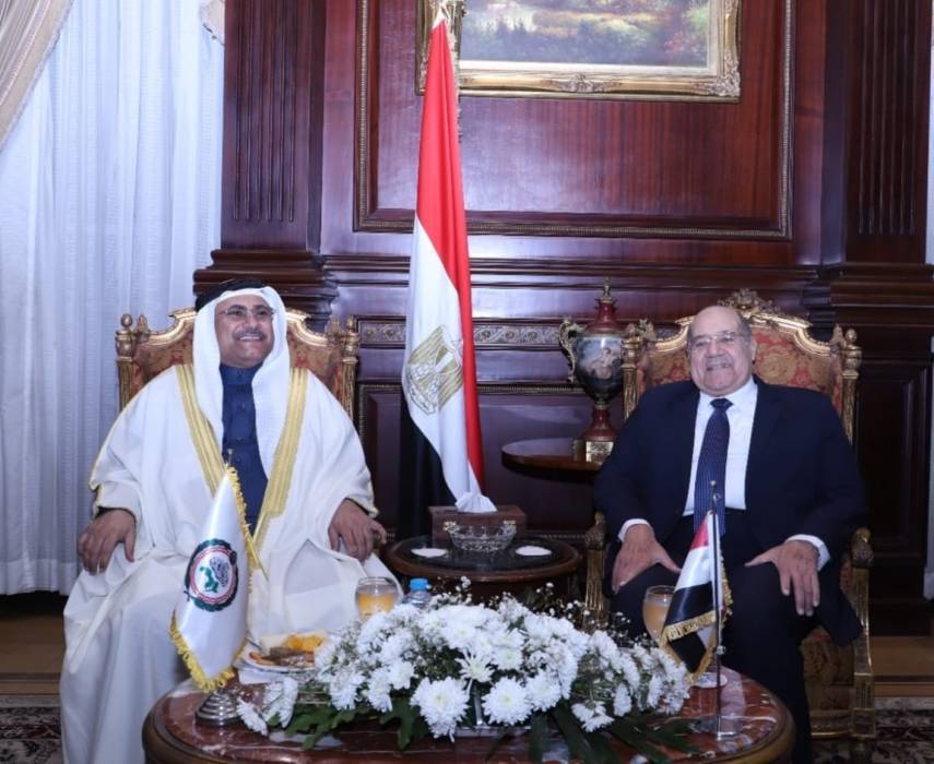 *العسومي يثمن دور مصر بقيادة فخامة الرئيس المصري في دعم القضايا العربية وتعزيز مسيرة العمل العربي المشترك*