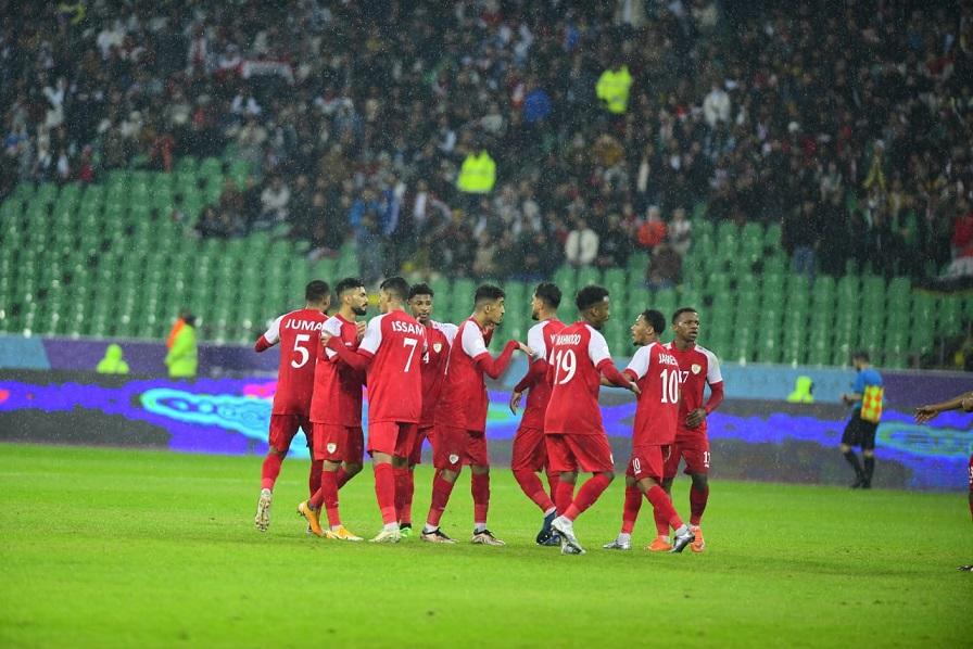 فوز مثير لعمان على اليمن في خليجي 25