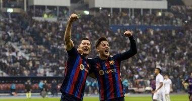برشلونة يهزم ريال مدريد بثلاثية ويتوج بكأس السوبر الإسباني
