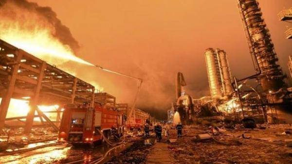 قتيلان و12 مفقودا بانفجار مصنع في الصين