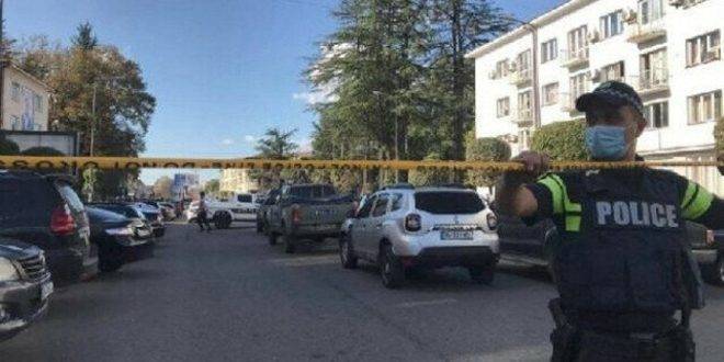 مقتل خمسة أشخاص بينهم ضابط شرطة بإطلاق نار في جورجيا