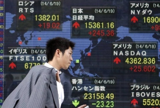 المؤشر الياباني يغلق عند أعلى مستوى في شهر ونصف