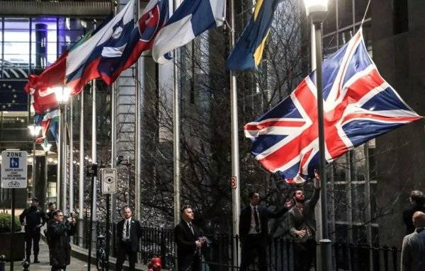 تراجع نشاط الأعمال في بريطانيا بأسرع وتيرة في عامين