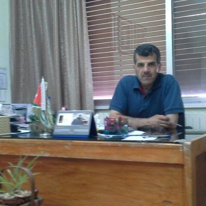 أسطورة العمل التطوعي يقود مبادرة مشروعك وطنك