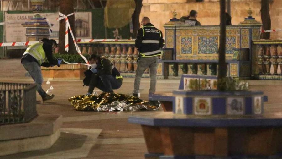 مقتل شمّاس وإصابة كاهن في هجوم بساطور استهدف كنيستين في إسبانيا