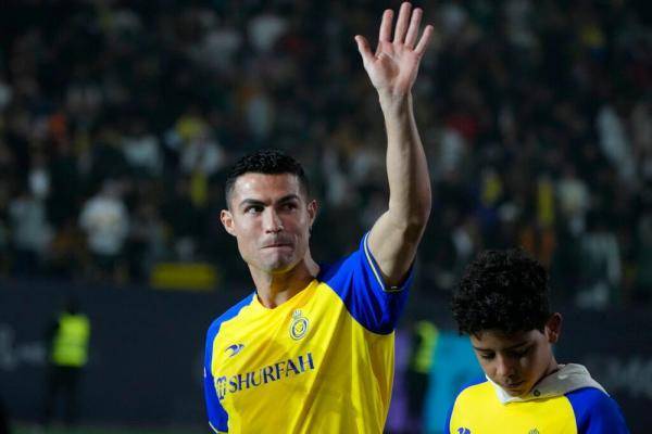 هل يظهر كريستيانو رونالدو في الملاعب الأردنية؟