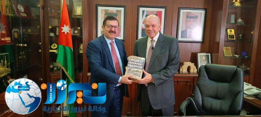 الفايز يستقبل المؤرخ والباحث عمر العرموطي ....صور