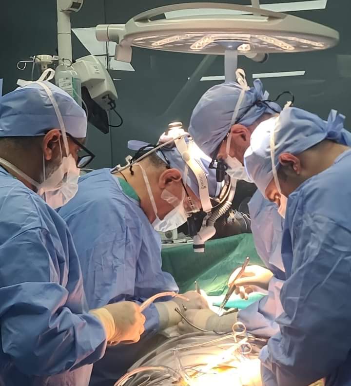 مستشفى رويال ونجاح جديد لعملية قلب مفتوح