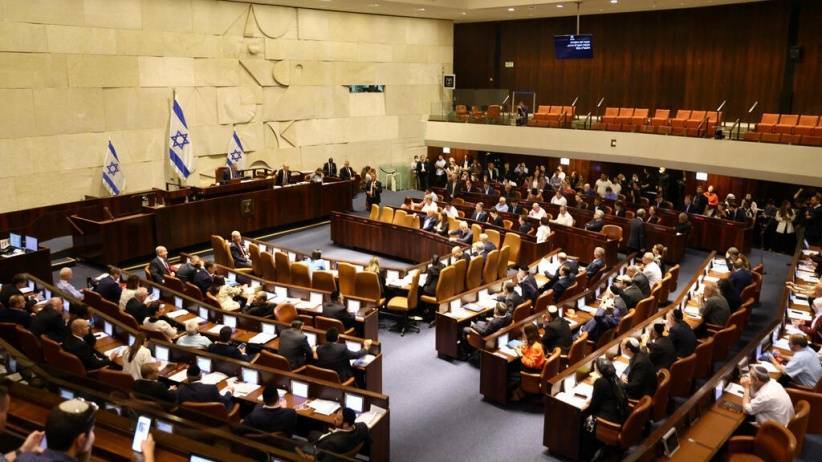 الكنيست يصادق على سحب الجنسية والإقامة من أسرى القدس والداخل
