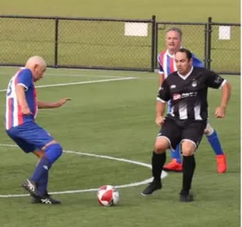 أكبر لاعب كرة قدم يدخل غينيس.. لن تتخيل عمره