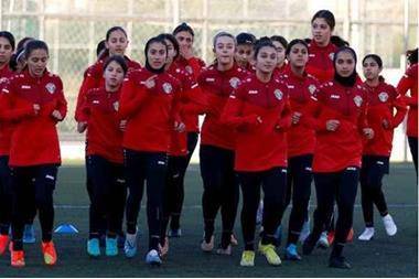 المنتخب النسوي تحت سن17 يستدعي 26 لاعبة لمباراتي الهند