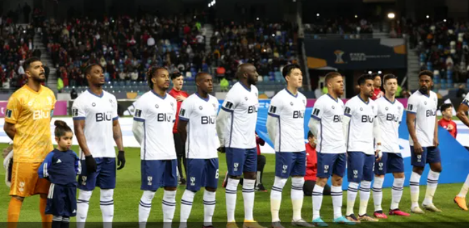 مكافآت مليونية للاعبي الهلال السعودي بعد التأهل للنهائي