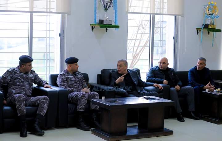 الفيصلي يستقبل وفد من وحدة أمن الملاعب