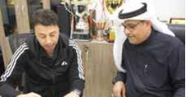 جمال محمود يوقع رسمياً للنصر الكويتي