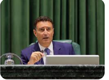 الصفدي يطالب حصر القوانين المؤقتة بلجانها المختصة