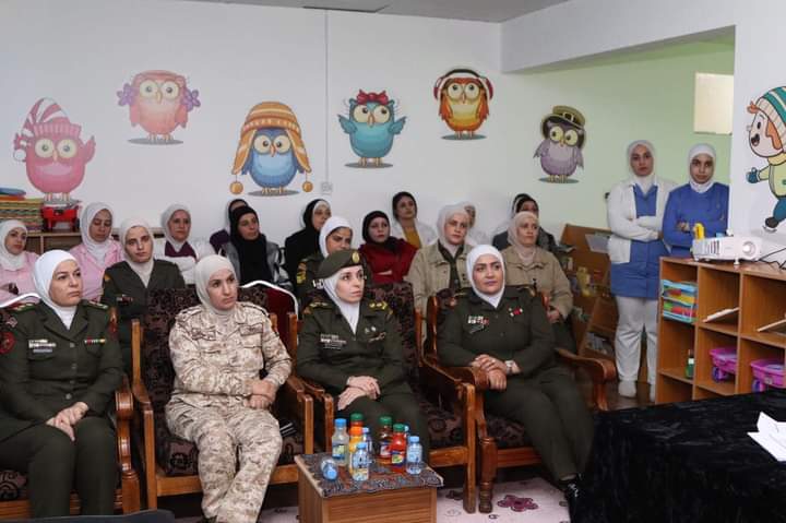 ورشة عمل بعنوان  كيفية التعامل مع الأطفال حسب الفئة العمرية وطرق التواصل حسب لغة الجسم  في مدينة الحسين الطبية...