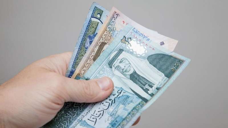 هل تؤجل البنوك أقساط القروض لشهري آذار ونيسان؟