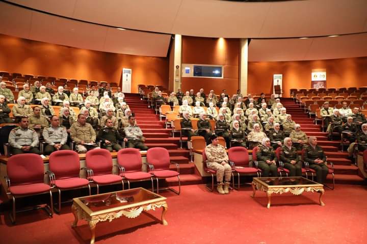 افتتاح الدورات التخصصيه التمريضيه والقباله في مديريه التمريض والمهن الطبية المساندة